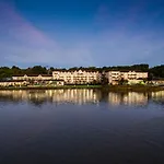 Szálloda Ferrycarrig Hotel
