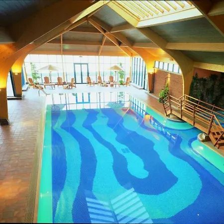 Ferrycarrig Hotel فندق